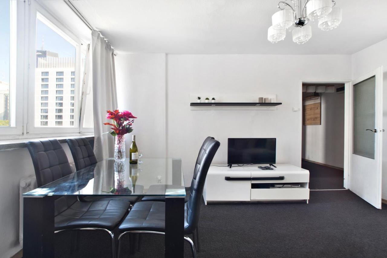 P&O Apartments Emilii Plater وارسو المظهر الخارجي الصورة