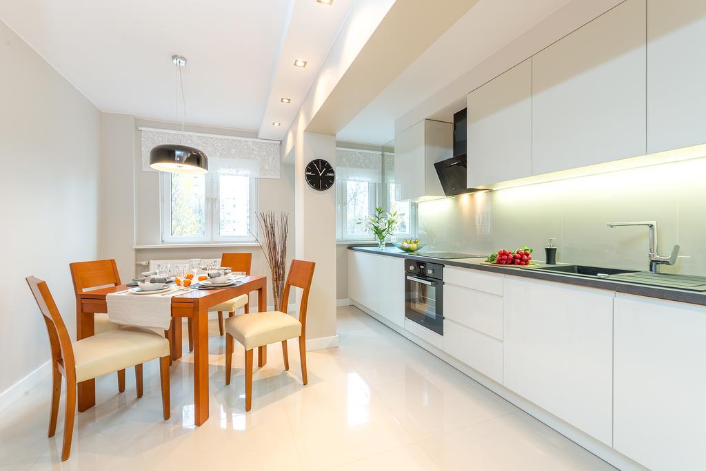 P&O Apartments Emilii Plater وارسو الغرفة الصورة