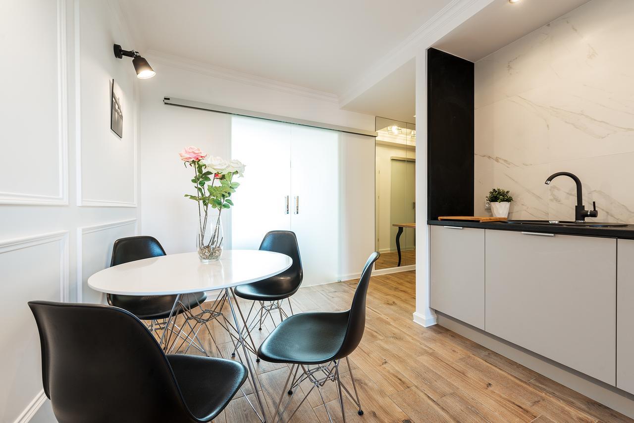 P&O Apartments Emilii Plater وارسو المظهر الخارجي الصورة